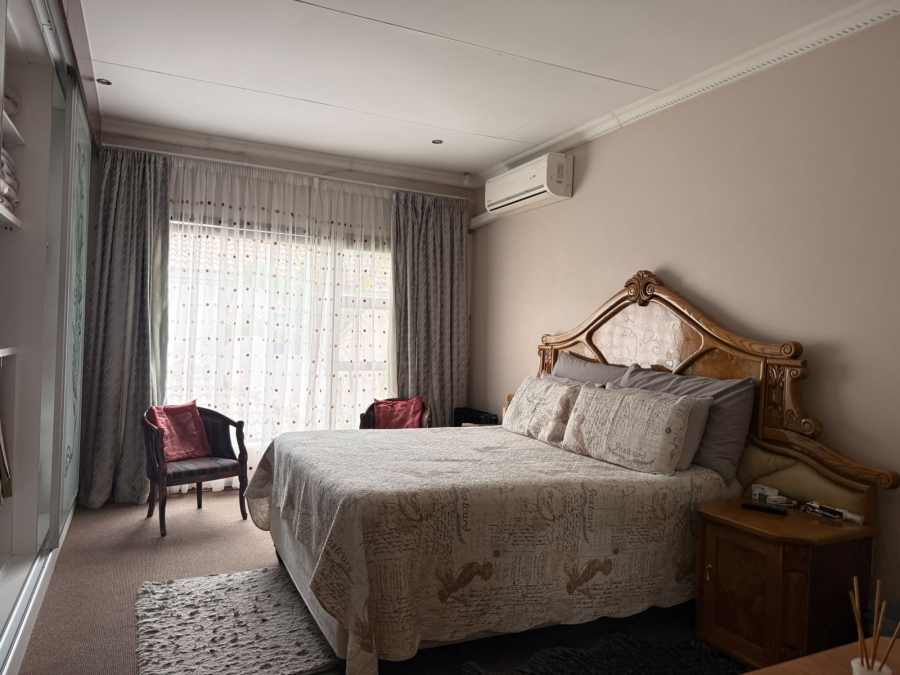 3 Bedroom Property for Sale in Safari Gardens North West